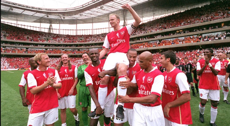 Cầu thủ mạnh nhất Arsenal - Dennis Bergkamp